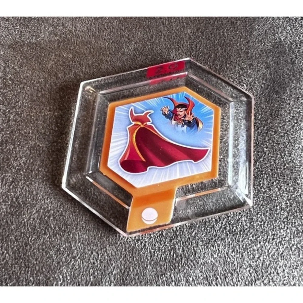 Disney Infinity Lot 2.0 Game, Portal, Case, & 6 Figures‎